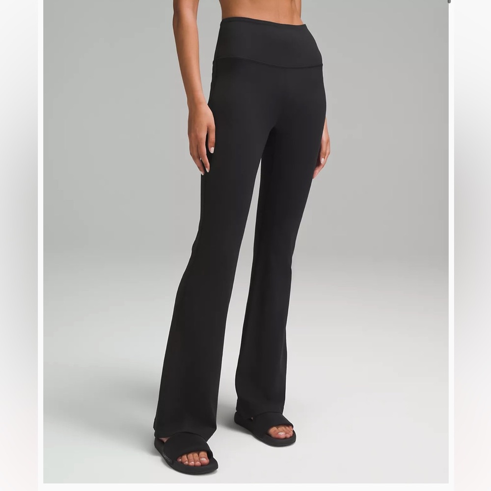 EUC Lululemon Groove Super-High-Rise Flared Pant Nulu, Black, Size 6